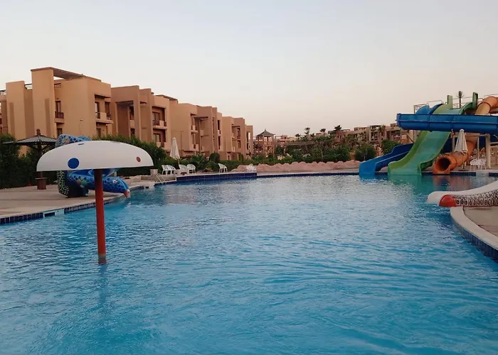 Blue Bay Sokhna Aqua Park - مارسيليا بلو باى السخنه -عائلات فقط شقة *